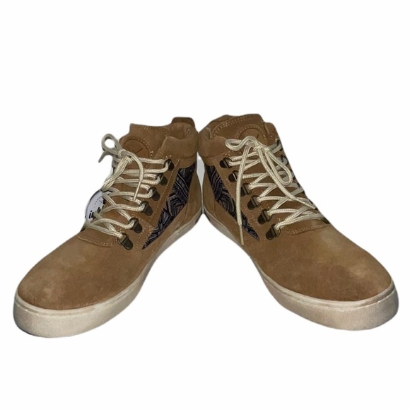 NWT- Inkkas Tan Suede camping boots. Size 12 - Picture 5 of 12